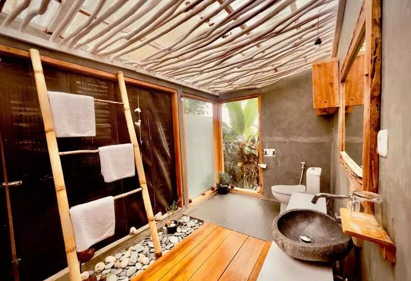 Hotelli Manulalu Jungle