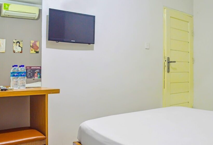 호텔 Spot On 91660 Red Rose Guest House