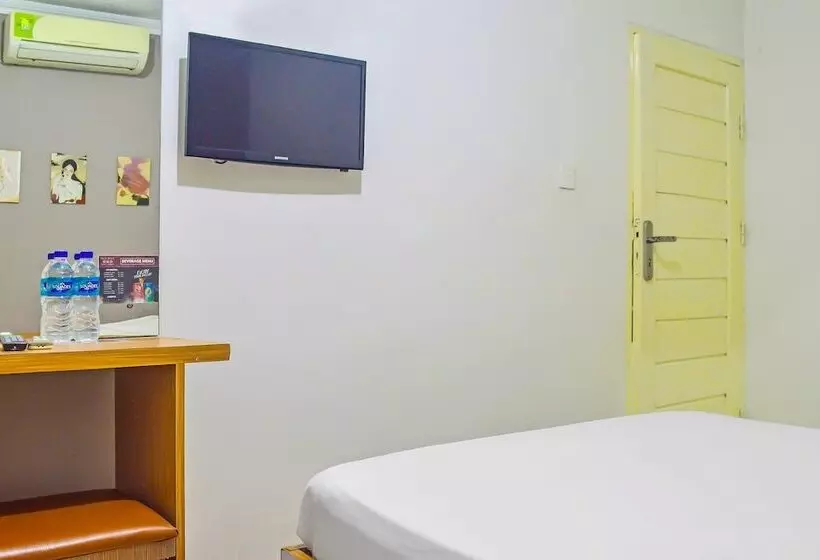 Hotelli Spot On 91660 Red Rose Guest House