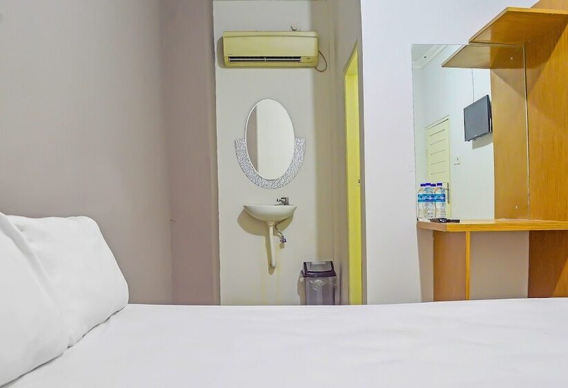 호텔 Spot On 91660 Red Rose Guest House