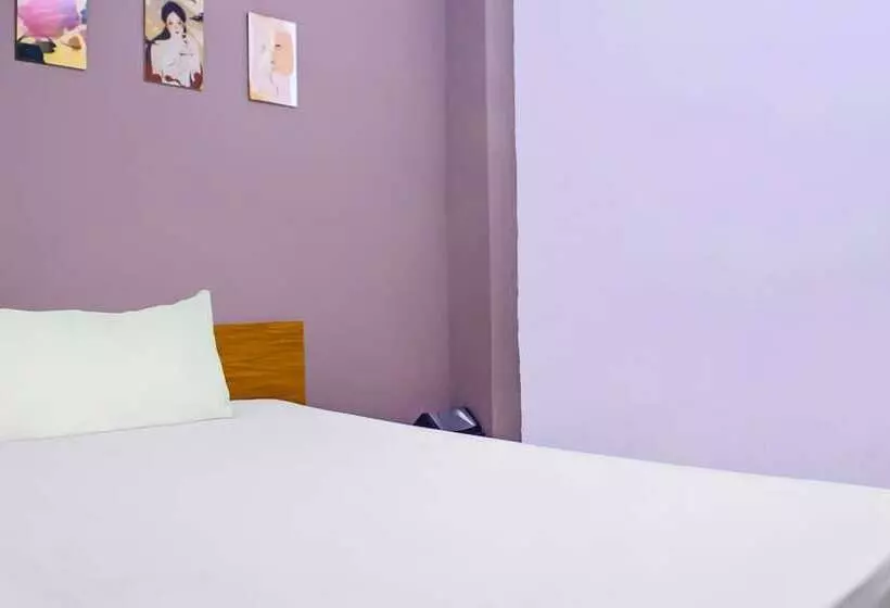 Hotelli Spot On 91660 Red Rose Guest House