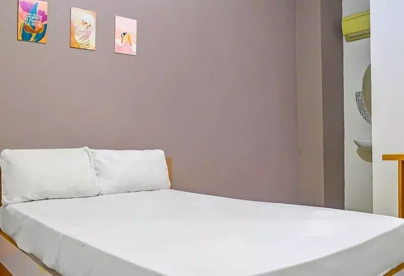 Hotelli Spot On 91660 Red Rose Guest House