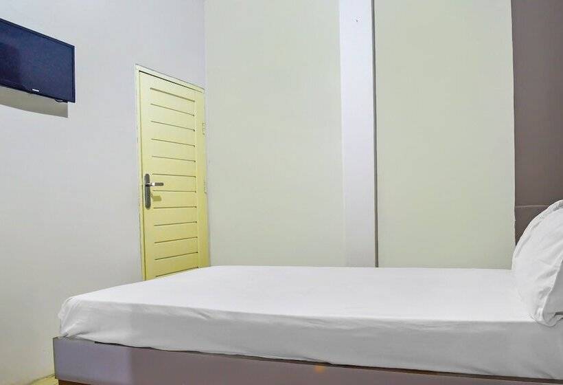 호텔 Spot On 91660 Red Rose Guest House