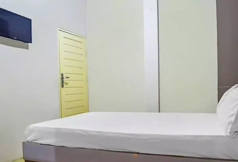 Hotelli Spot On 91660 Red Rose Guest House