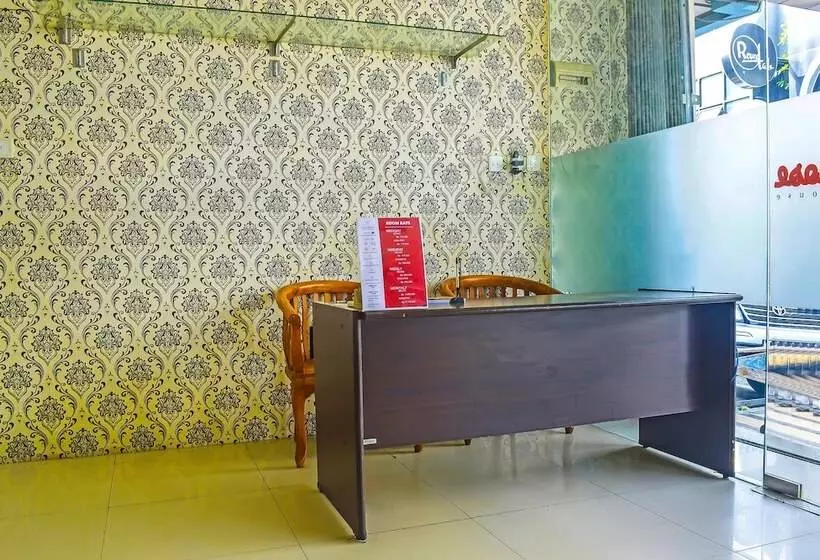 Hotelli Spot On 91660 Red Rose Guest House