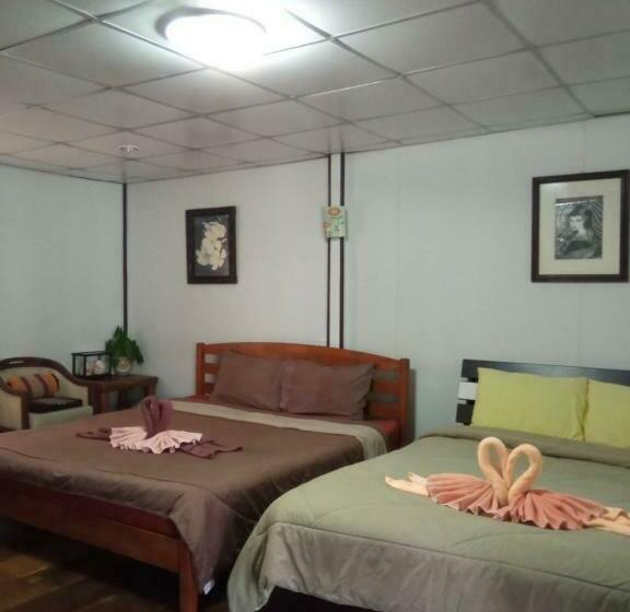 Pensió Baan Ing Suan