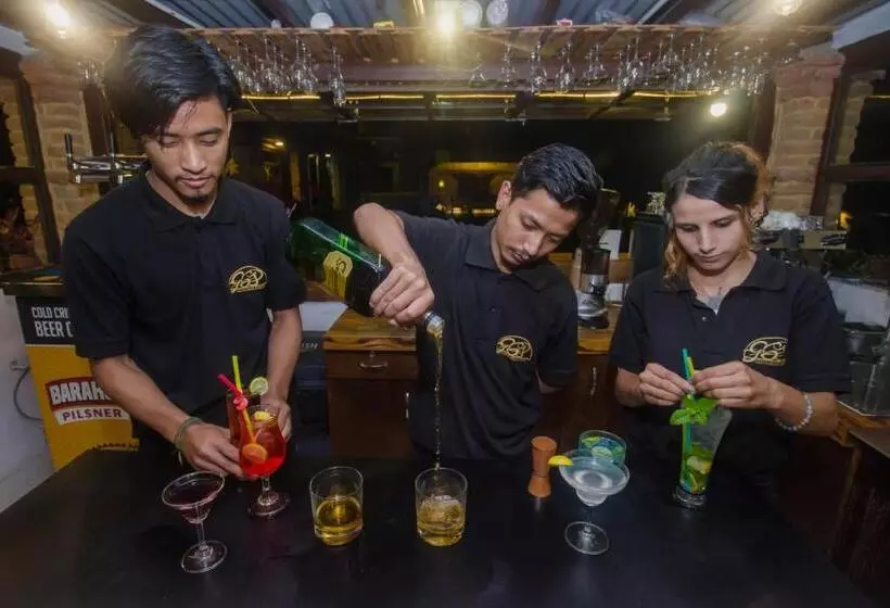 پانسیون Yalamul Garden