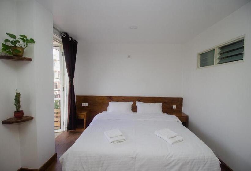 پانسیون Yalamul Garden