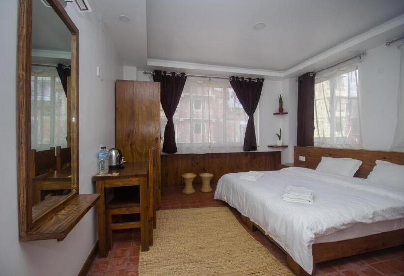 پانسیون Yalamul Garden