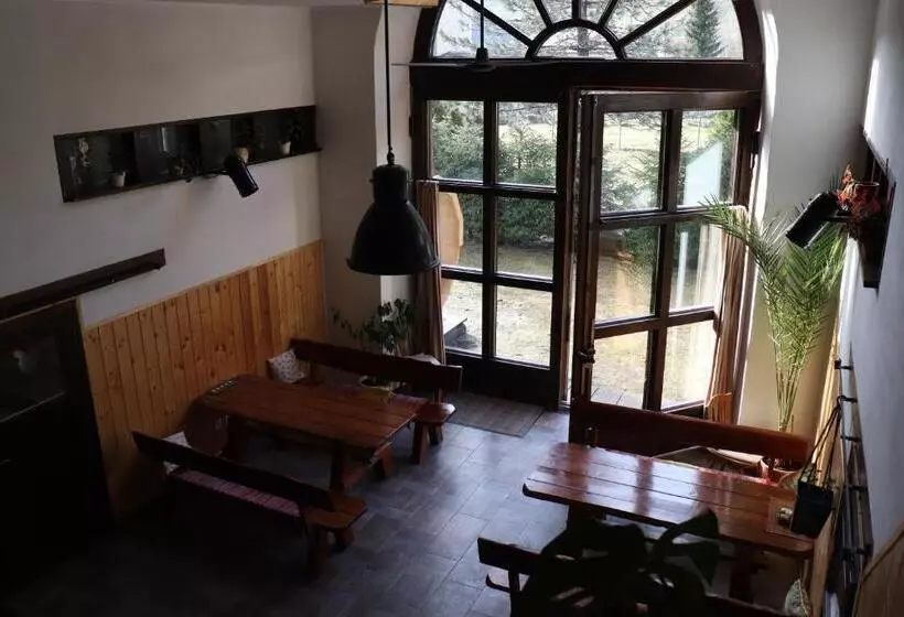 ユースホステル Hostinec Stará Krčma