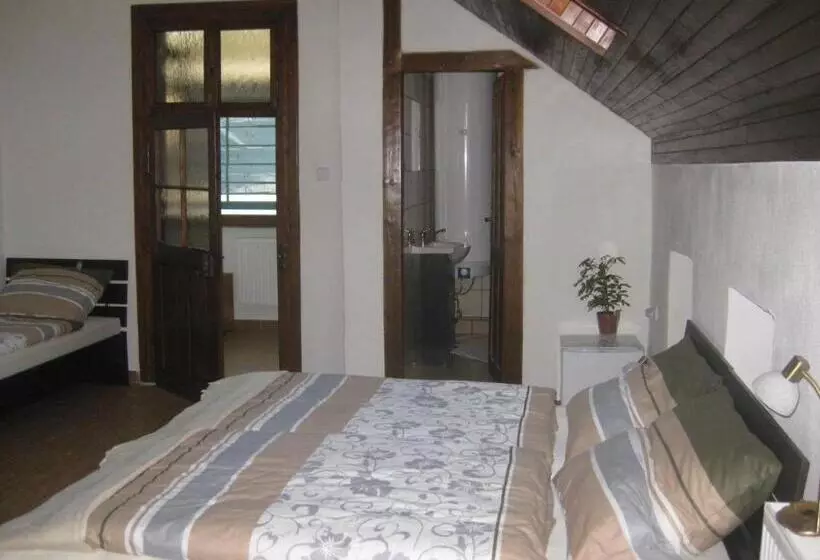 ユースホステル Hostinec Stará Krčma