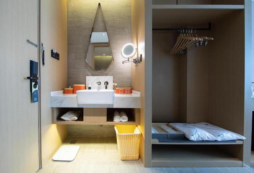 Atour Hotel Lhasa City Government