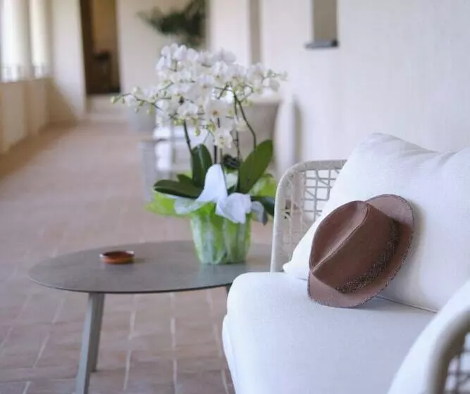 Badia Giulia Prestigious Historical B&b, Camaiore   Adults Only   No Pets