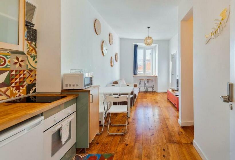 تختخواب و صبحانه Marina Blue   Apartments & Suites