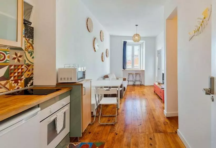 تختخواب و صبحانه Marina Blue   Apartments & Suites