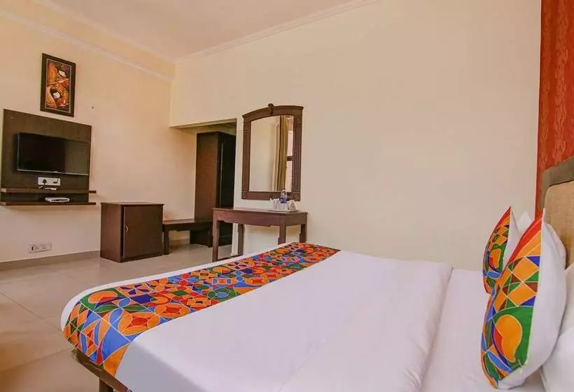 Fabhotel Town Pride