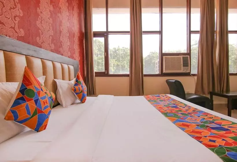 Fabhotel Town Pride