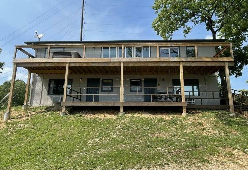 Harper Valley Resort   Kimberling City Mo