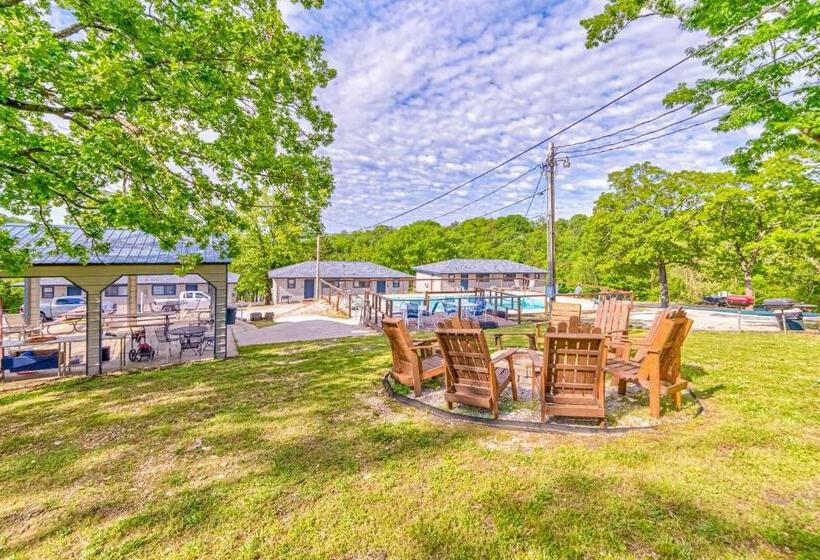 Harper Valley Resort   Kimberling City Mo