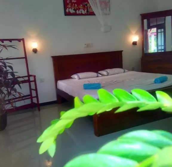 Hotelli Lagoon Villa