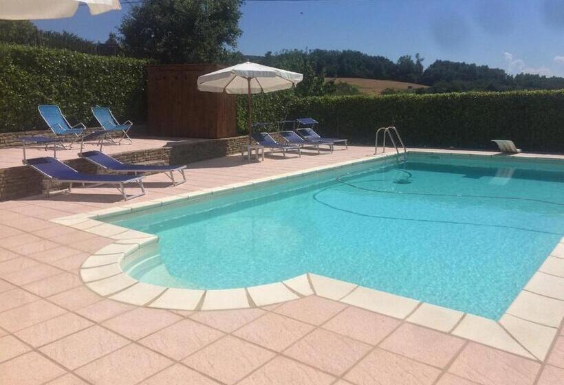 بنسيون Cascina Filipot