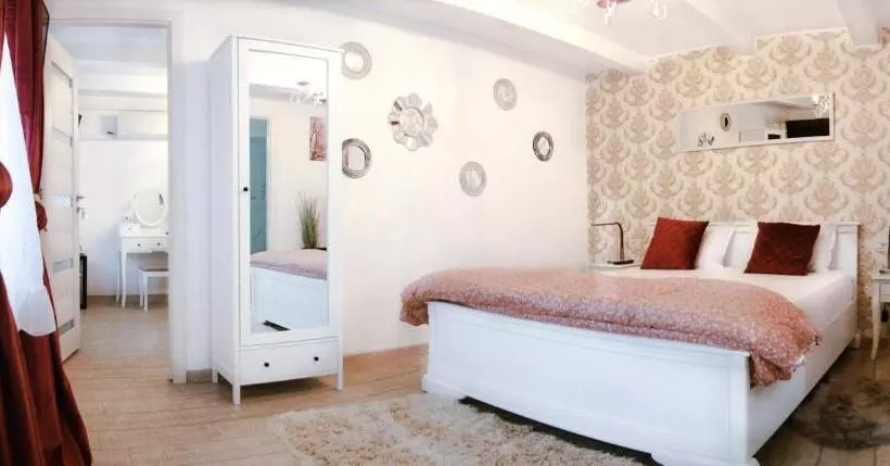 پانسیون Popas Boutique