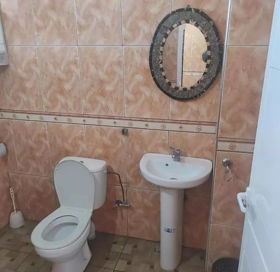 ベッドアンドブレックファースト Afgo Hostel