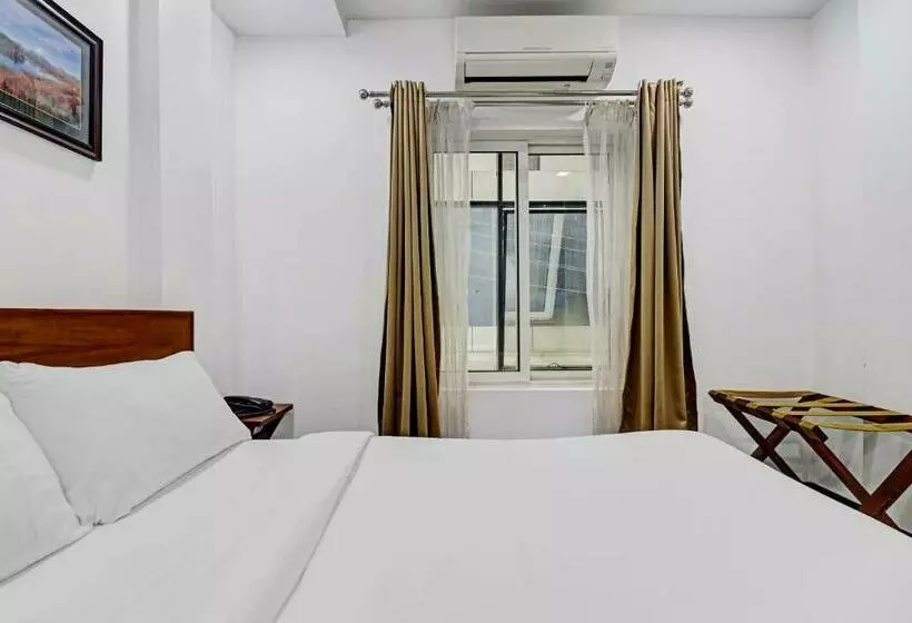 ホテル Oyo Townhouse 595 Majestic Inn