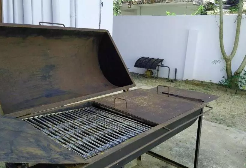 پانسیون Villa Free Way