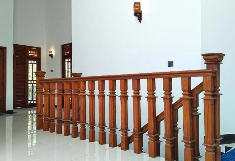 پانسیون Villa Free Way