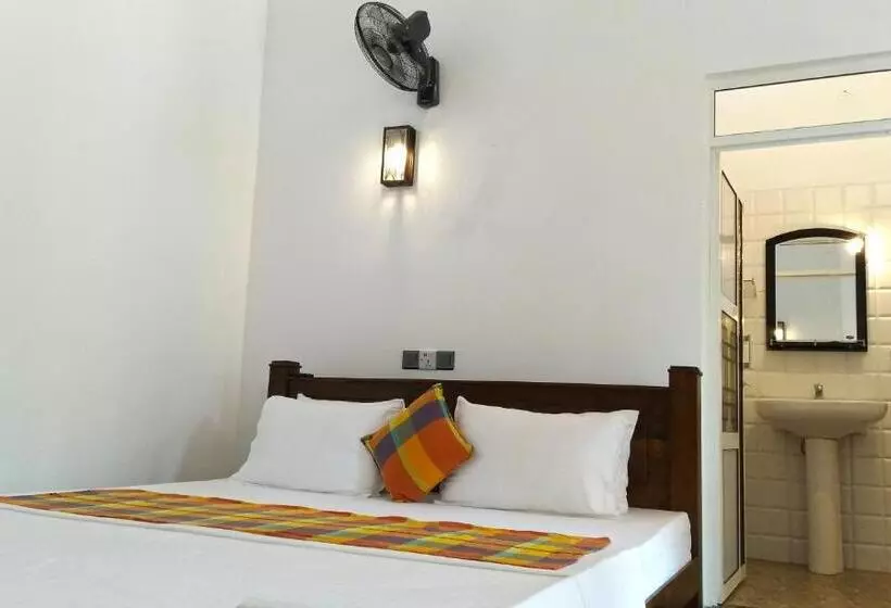 پانسیون Villa Free Way