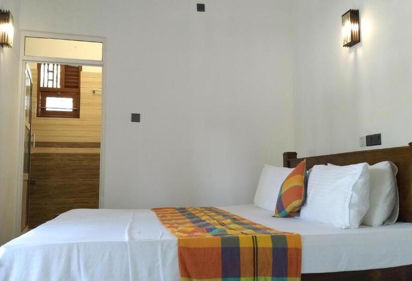 פנסיון Villa Free Way