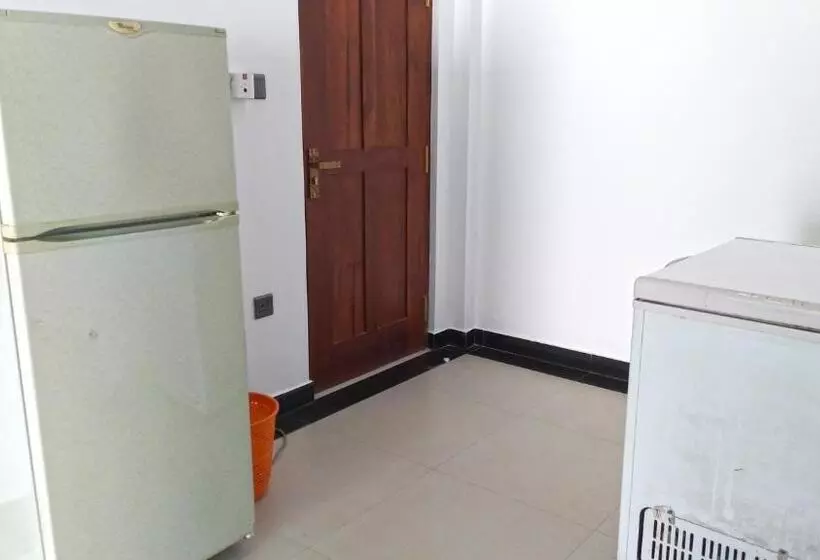 پانسیون Villa Free Way