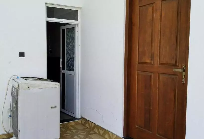 پانسیون Villa Free Way