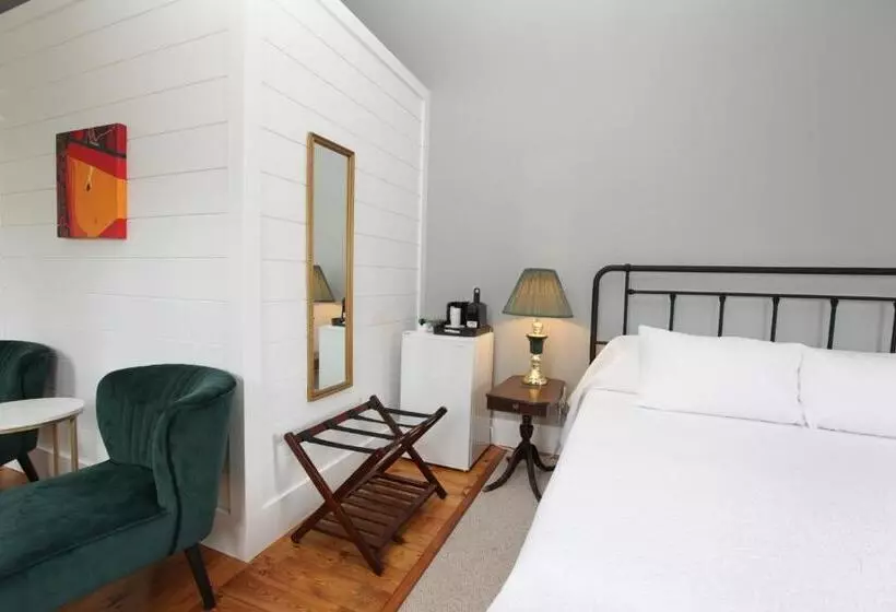 Retkeilymaja Jackson S Falls Country Inn