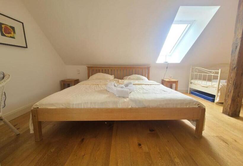 Общежитие Landhaus Hoisdorf