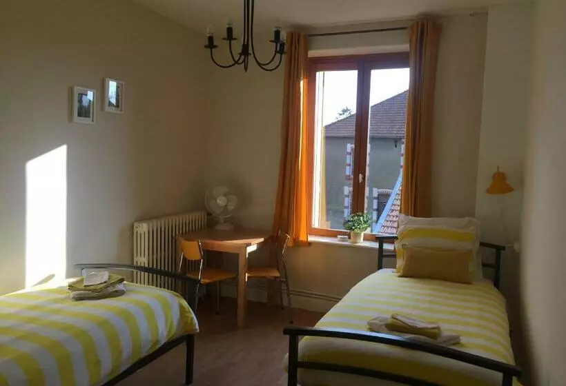 Aamiaismajoitus (B&B) 14 18 Meuse Argonne