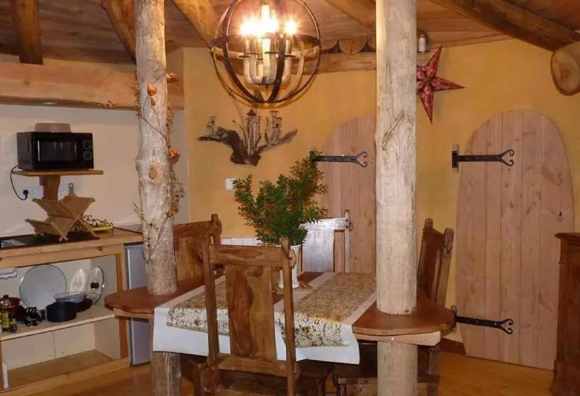 ベッドアンドブレックファースト Cabane Hobbit De Samsaget