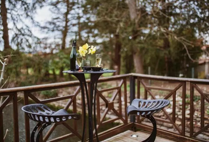 ベッドアンドブレックファースト Gite Insolite Domaine Forrest Loire