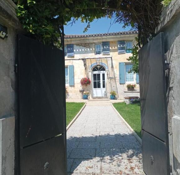 Bed and Breakfast La Girondine