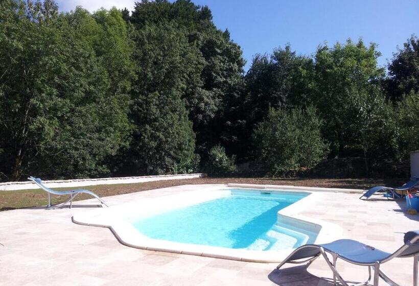 צימר La Tour Charlemagne