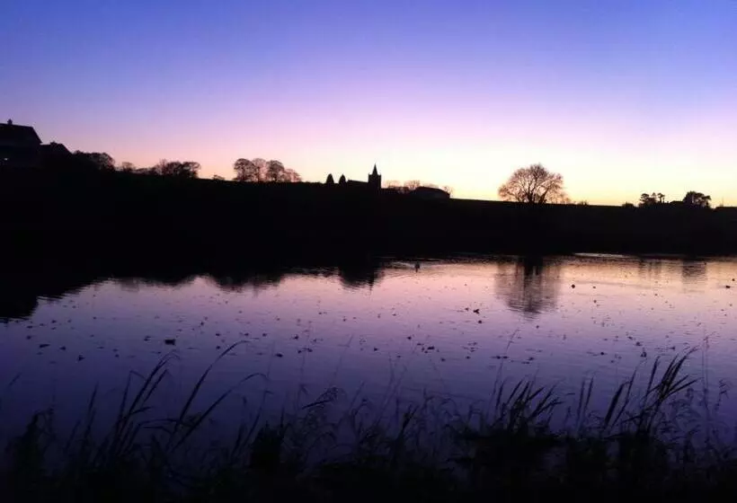 Aamiaismajoitus (B&B) The Vandees