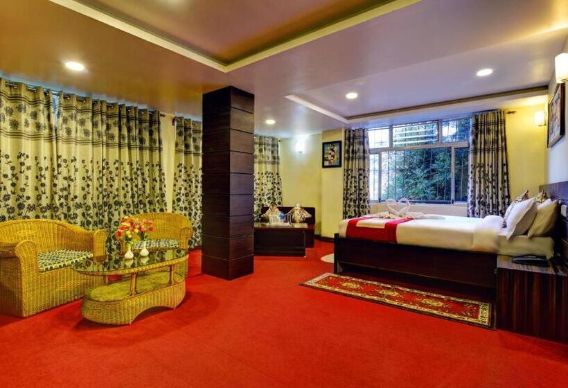 호텔 Golden Tashi Gakhil Resort