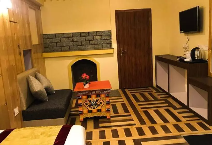 ホテル Golden Tashi Gakhil Resort