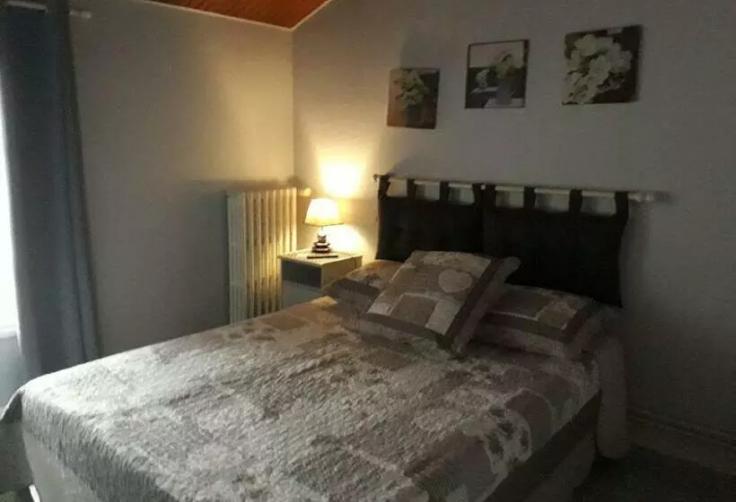 ホテル La Petite Auberge