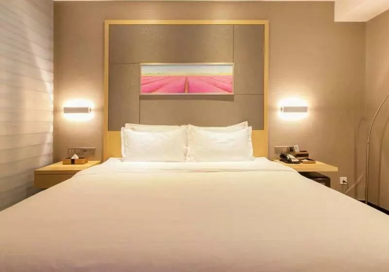 Lavande Hotel Wuhan Xudong Branch