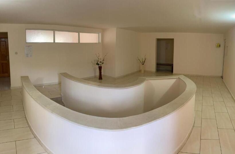 پانسیون стаи за гости маринови