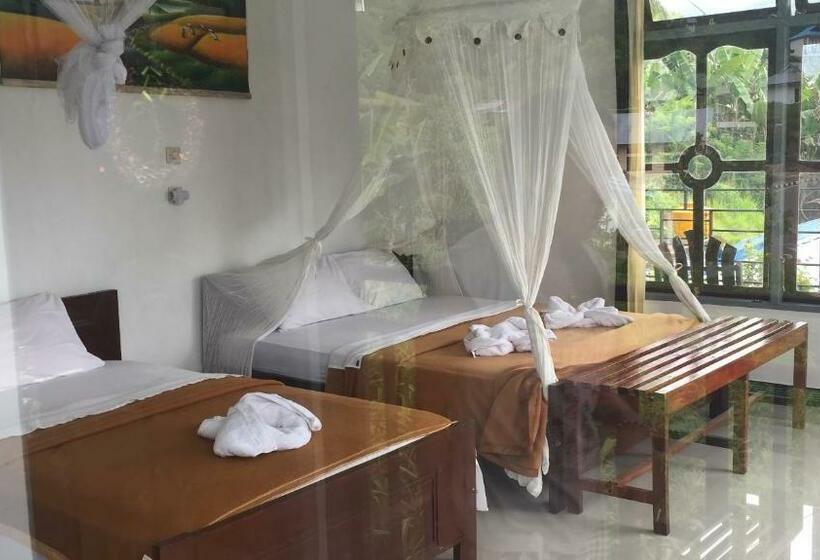 بنسيون Bintang By Tobias Lodge Cafe & Restaurant