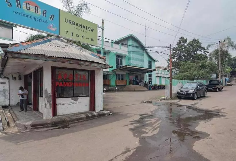 Urbanview Hotel Sagara Bogor