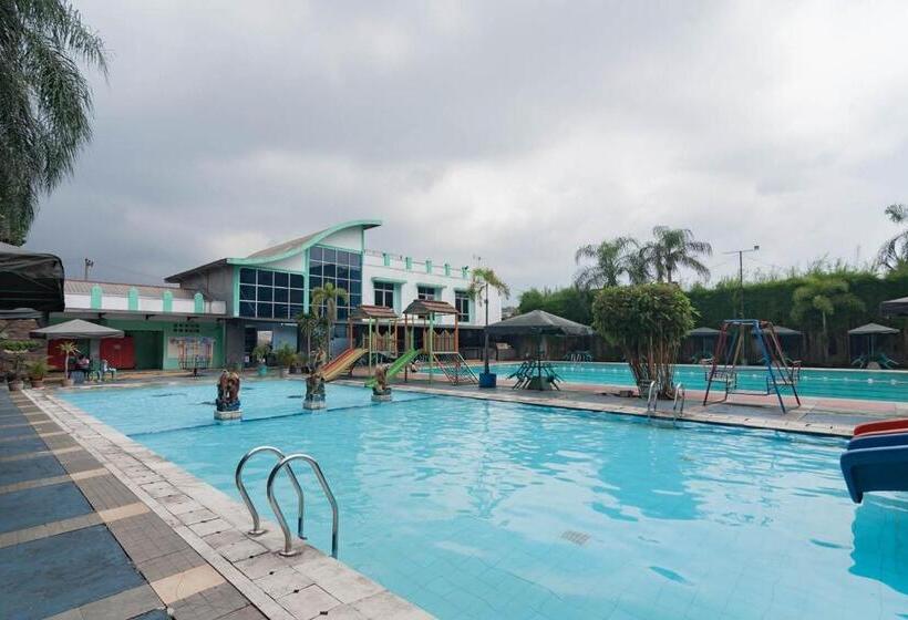 Urbanview Hotel Sagara Bogor